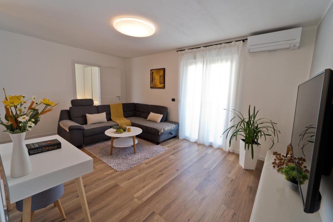 Malemi Apartment Πούλα Εξωτερικό φωτογραφία
