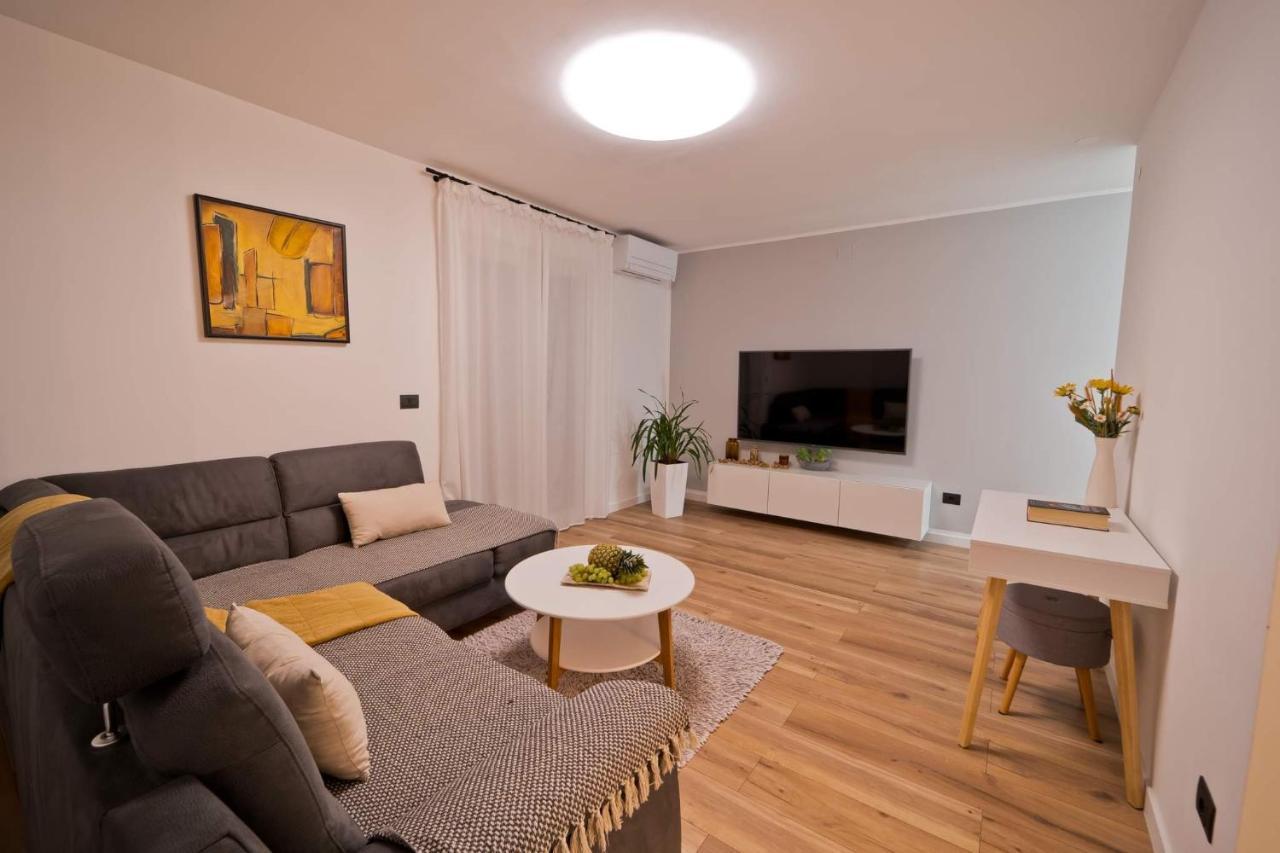 Malemi Apartment Πούλα Εξωτερικό φωτογραφία